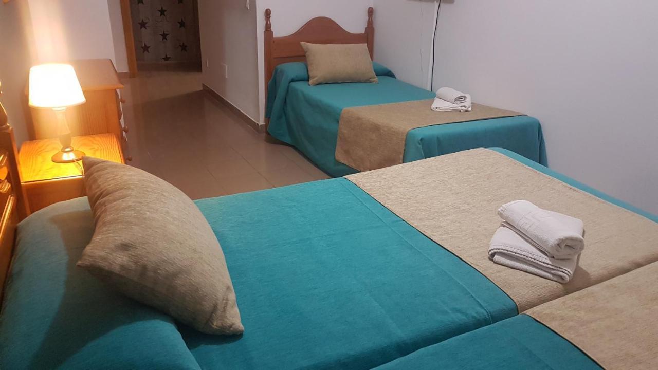 Hostal San Miguel Nerja Bagian luar foto